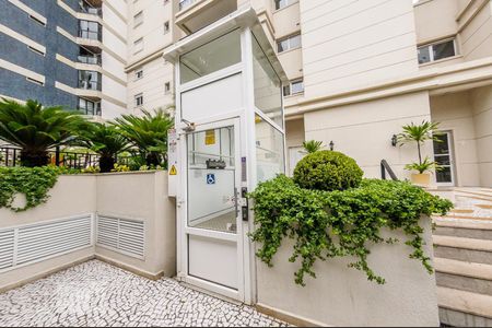 Apartamento para alugar com 164m², 4 quartos e 2 vagasÁrea Comum - Elevador Cadeirante