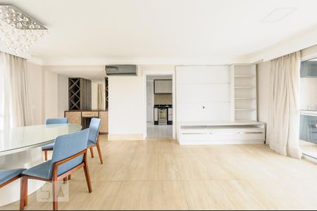 Sala de apartamento para alugar com 4 quartos, 164m² em Cambuí, Campinas