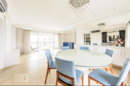 Sala de apartamento para alugar com 4 quartos, 164m² em Cambuí, Campinas