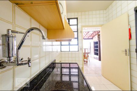 Apartamento para alugar com 110m², 3 quartos e 1 vaga Apartamento para alugar com 110m², 3 quartos e 1 vagaCozinha