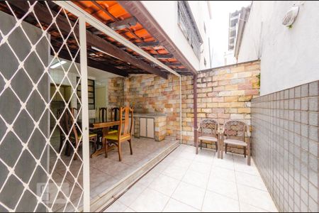 Apartamento para alugar com 110m², 3 quartos e 1 vaga Apartamento para alugar com 110m², 3 quartos e 1 vagaÁrea privativa