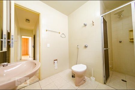 Apartamento para alugar com 110m², 3 quartos e 1 vaga Apartamento para alugar com 110m², 3 quartos e 1 vagaBanheiro