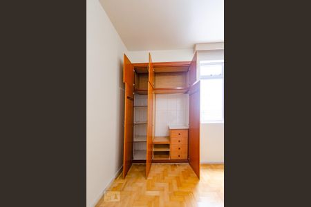 Apartamento para alugar com 110m², 3 quartos e 1 vaga Apartamento para alugar com 110m², 3 quartos e 1 vagaQuarto 3