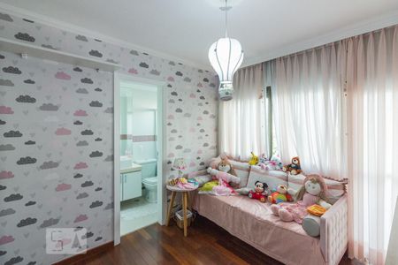 Apartamento à venda com 326m², 4 quartos e 4 vagasSuite 3