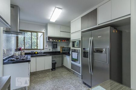 Apartamento à venda com 326m², 4 quartos e 4 vagasCozinha