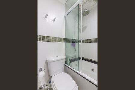 Apartamento à venda com 326m², 4 quartos e 4 vagasBanheiro Suite Master