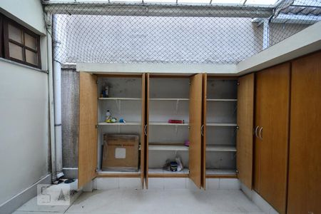 Apartamento para alugar com 60m², 2 quartos e 1 vagaÁrea de serviço