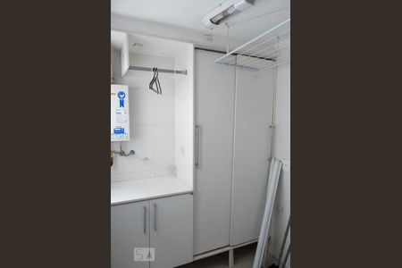 Apartamento à venda com 82m², 3 quartos e 2 vagasLavanderia