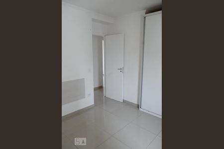 Apartamento à venda com 82m², 3 quartos e 2 vagasQuarto 2