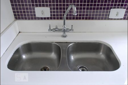 Apartamento à venda com 82m², 3 quartos e 2 vagasCozinha