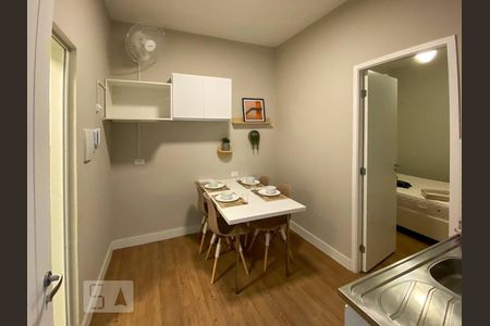 Studio para alugar com 30m², 1 quarto e sem vaga Studio para alugar com 30m², 1 quarto e sem vagaCozinha