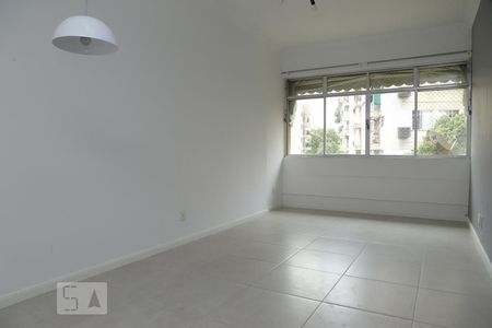 Sala de apartamento para alugar com 2 quartos, 77m² em Maracanã, Rio de Janeiro