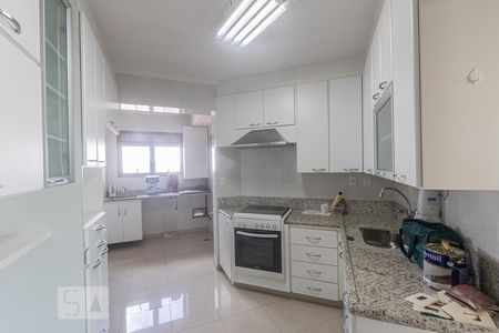 Apartamento à venda com 101m², 3 quartos e 2 vagasCozinha e Área de Serviço
