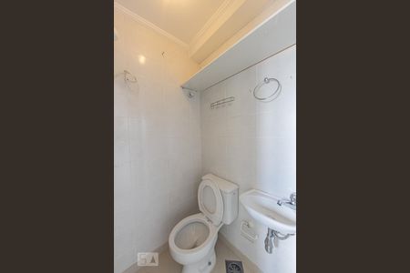 Apartamento à venda com 101m², 3 quartos e 2 vagasBanheiro de Serviço