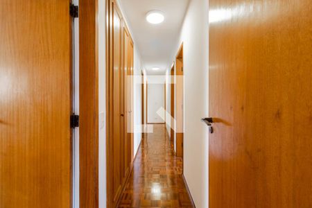 Corredor de apartamento à venda com 4 quartos, 156m² em Vila Olímpia, São Paulo