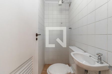 Apartamento à venda com 156m², 4 quartos e 2 vagas Apartamento à venda com 156m², 4 quartos e 2 vagasBanheiro de Serviço