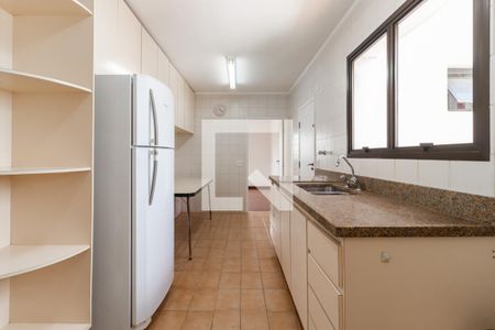 Apartamento à venda com 156m², 4 quartos e 2 vagas Apartamento à venda com 156m², 4 quartos e 2 vagasCozinha