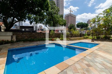 Apartamento à venda com 156m², 4 quartos e 2 vagas Apartamento à venda com 156m², 4 quartos e 2 vagasPiscina