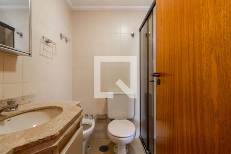 Apartamento à venda com 156m², 4 quartos e 2 vagas Apartamento à venda com 156m², 4 quartos e 2 vagasBanheiro Suíte 1