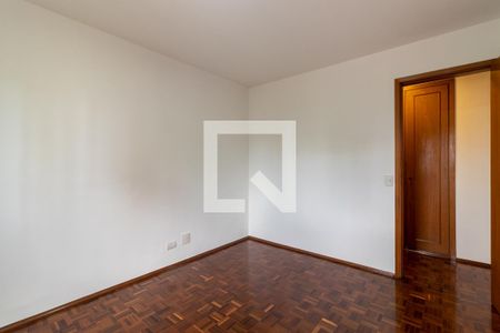Apartamento à venda com 156m², 4 quartos e 2 vagas Apartamento à venda com 156m², 4 quartos e 2 vagasQuarto 4