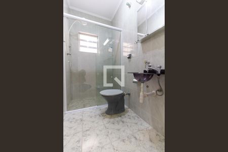 Casa para alugar com 80m², 3 quartos e 1 vaga Casa para alugar com 80m², 3 quartos e 1 vagaBanheiro Social