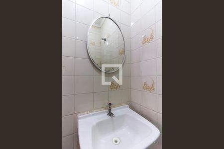 Casa para alugar com 80m², 3 quartos e 1 vaga Casa para alugar com 80m², 3 quartos e 1 vagaBanheiro externo