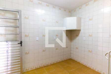 Casa para alugar com 80m², 3 quartos e 1 vaga Casa para alugar com 80m², 3 quartos e 1 vagaCozinha da edícula