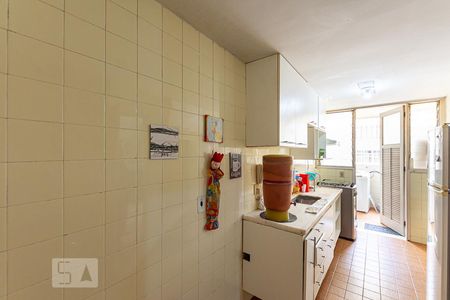 Cozinha  de apartamento à venda com 1 quarto, 70m² em Icaraí, Niterói
