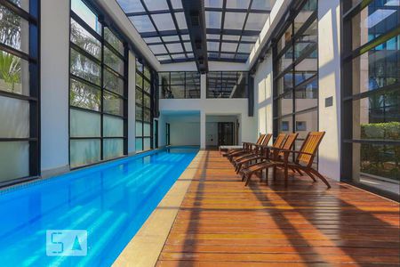 Apartamento para alugar com 41m², 1 quarto e 1 vaga Apartamento para alugar com 41m², 1 quarto e 1 vagaÁrea comum - Piscina