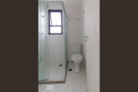 Banheiro de apartamento para alugar com 1 quarto, 42m² em Pinheiros, São Paulo
