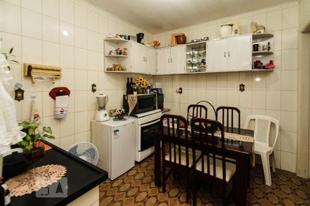 Casa à venda com 60m², 2 quartos e 2 vagasCozinha da Edícula