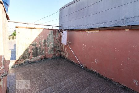 Casa à venda com 60m², 2 quartos e 2 vagasTerraço