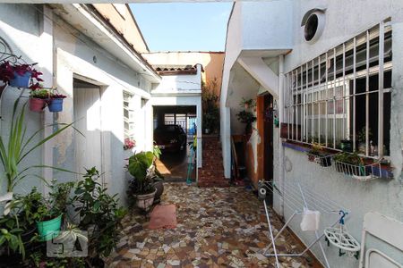 Casa à venda com 60m², 2 quartos e 2 vagasQuintal