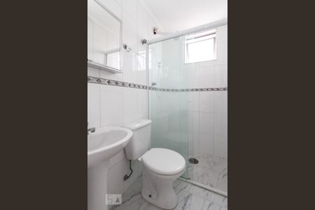 Banheiro de apartamento para alugar com 2 quartos, 50m² em Vila Gomes Cardim, São Paulo