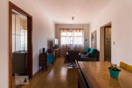 Apartamento à venda com 65m², 2 quartos e 1 vagaSala