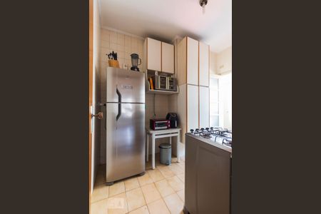 Cozinha de apartamento à venda com 2 quartos, 65m² em Chácara Inglesa, São Paulo