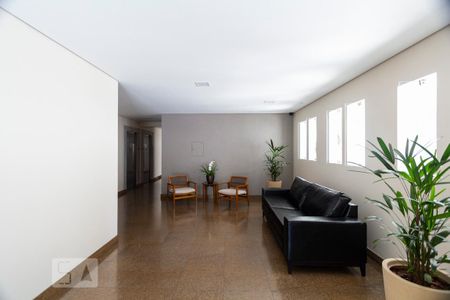 Apartamento à venda com 65m², 2 quartos e 1 vagaHall social