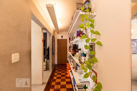 Corredor Entrada de apartamento para alugar com 2 quartos, 115m² em Consolação, São Paulo