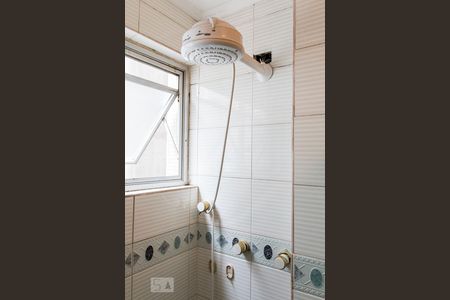 Apartamento para alugar com 74m², 2 quartos e 1 vaga Apartamento para alugar com 74m², 2 quartos e 1 vagaBanheiro