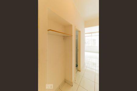 Corredor de kitnet/studio para alugar com 1 quarto, 38m² em Vila Buarque, São Paulo