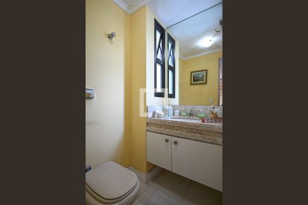 Lavabo de apartamento para alugar com 3 quartos, 115m² em Real Parque, São Paulo