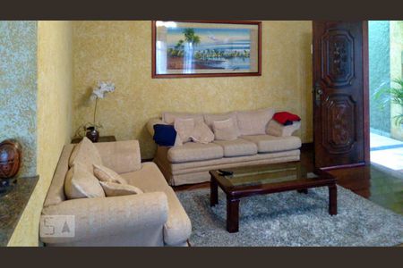 Sala de casa à venda com 6 quartos, 350m² em Bela Vista, Osasco