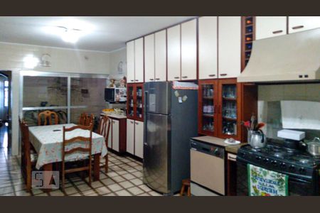 Casa à venda com 350m², 6 quartos e 3 vagasCozinha