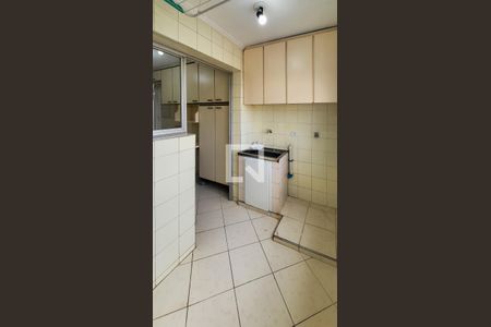 Apartamento para alugar com 68m², 2 quartos e 1 vagaÁrea de Serviço