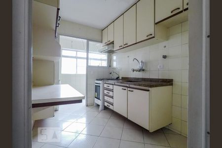 foto de Apartamento com 2 quartos, 65m² Vila das Mercês