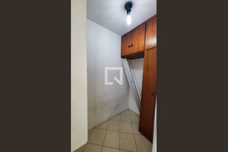 Apartamento para alugar com 68m², 2 quartos e 1 vagaÁrea de Serviço - Quarto