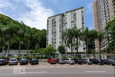 Apartamento para alugar com 80m², 2 quartos e sem vagaFachada