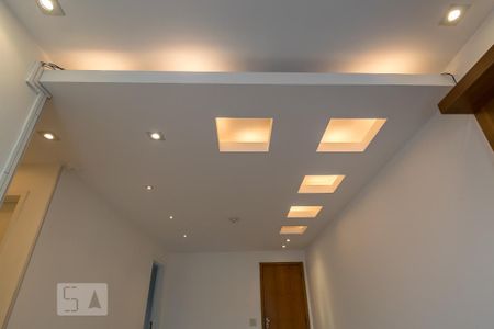 Sala - Detalhe das luminárias de apartamento à venda com 2 quartos, 90m² em Penha Circular, Rio de Janeiro