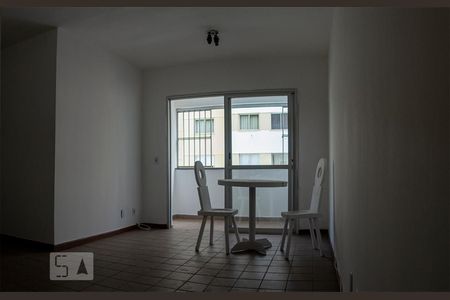 Sala de apartamento para alugar com 2 quartos, 69m² em Setor Bueno, Goiânia