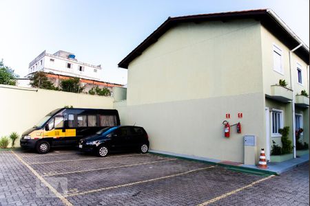 Casa para alugar com 65m², 2 quartos e 1 vaga Casa para alugar com 65m², 2 quartos e 1 vagaGaragem